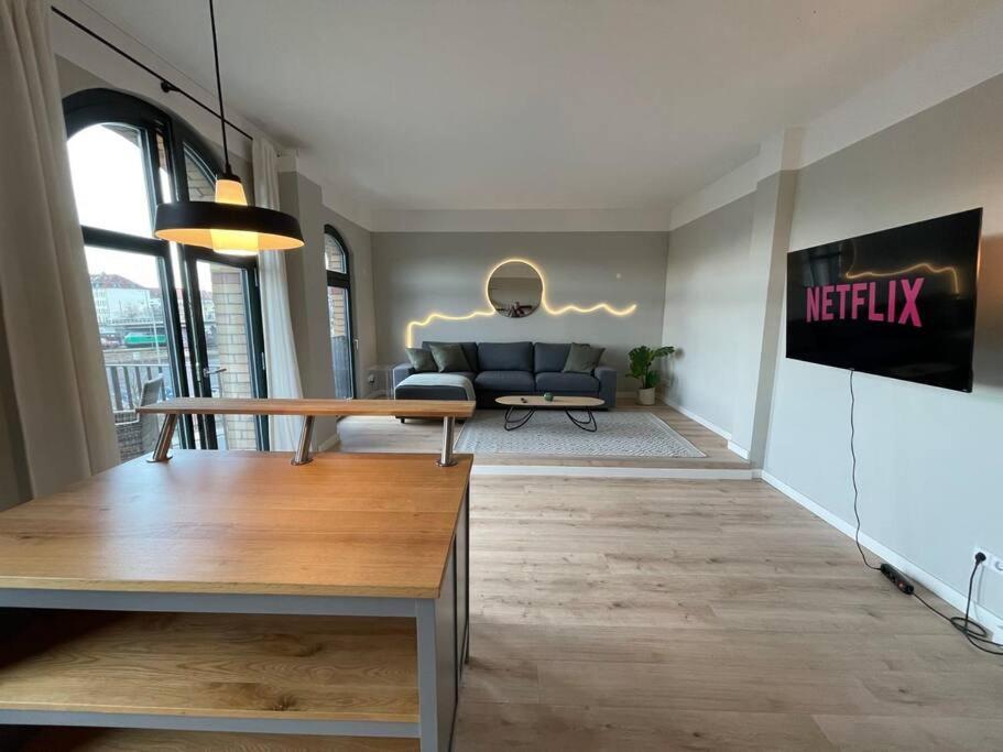 Loft 7 15Min Hbf 2Br Smart Tv Wifi Apartment Leipzig Bagian luar foto
